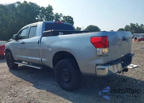 2011 Toyota Tundra Grade 5.7L V8 z USA, uszkodzony, nr VIN 5TFUW5F11BX172240